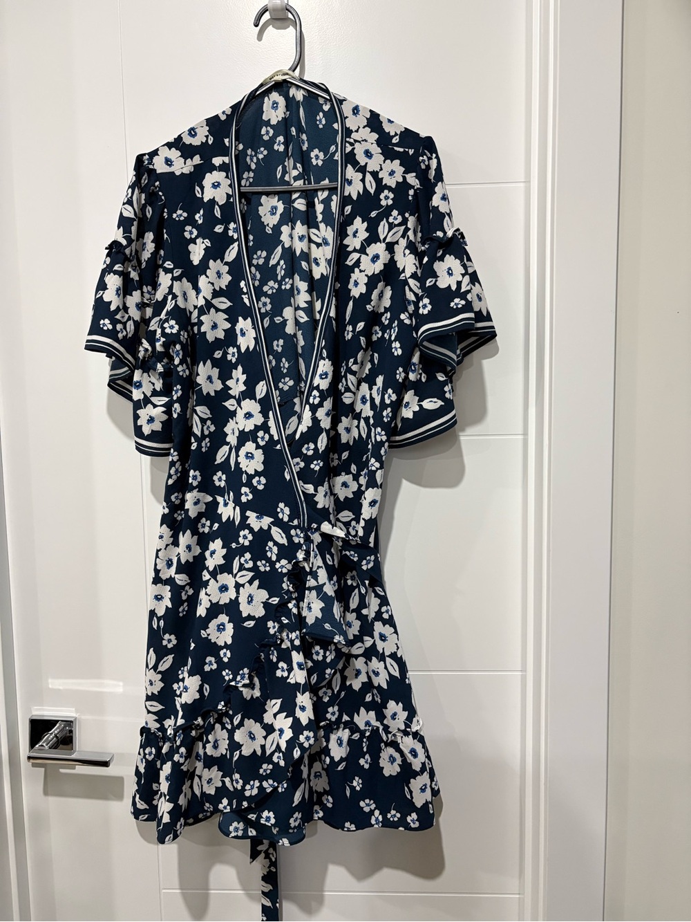 Max Studio Navy Floral V-Neck Tiered Midi Dress with Self-Tie Belt - Picture 2 of 7